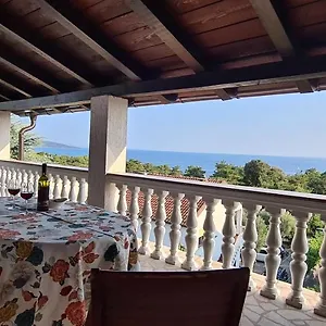Golub Apartment