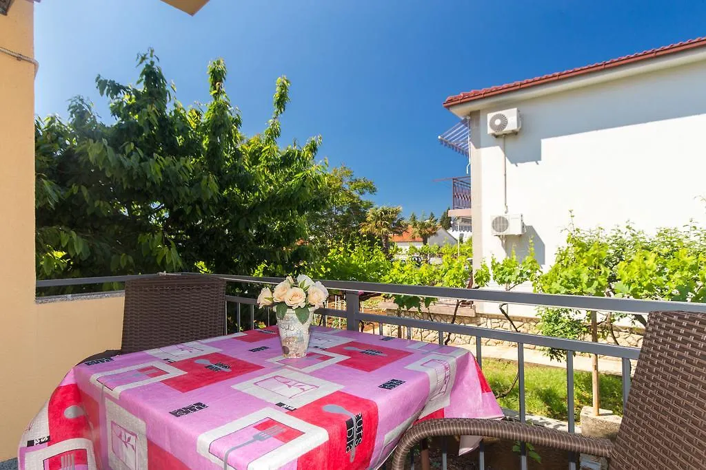 Apartments Andrea V Krk Town